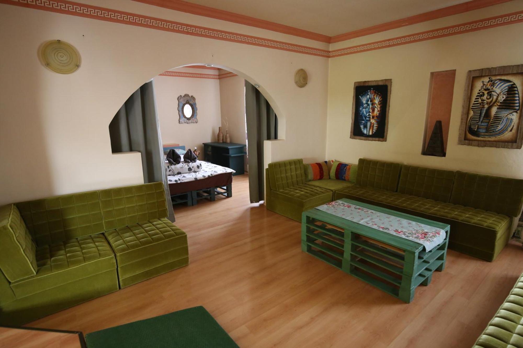 Villa Ametyst Sturovo Exterior photo